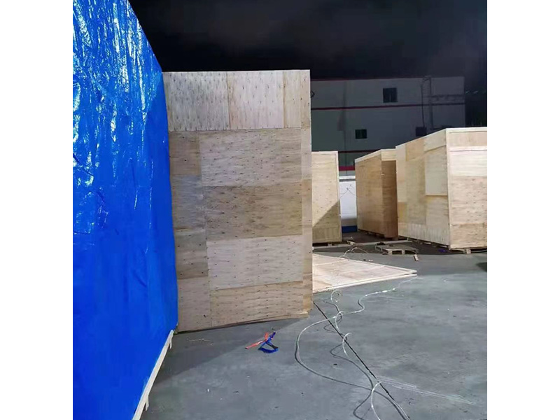 中(zhōng)山某公司真(zhen)空防雨木箱(xiāng)