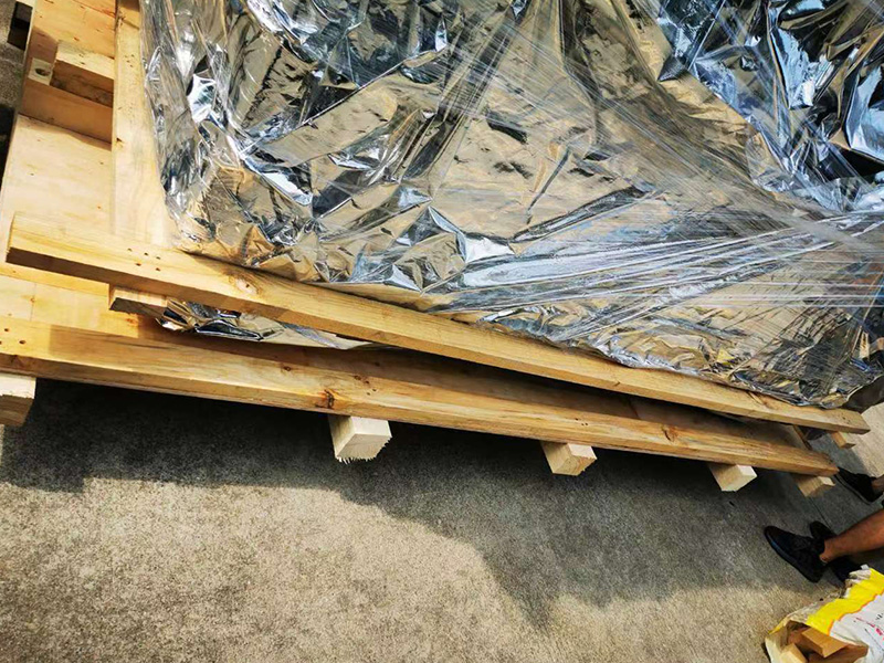 深(shēn)圳沙井顯示設備(bèi)真空熏蒸出口包(bāo)裝