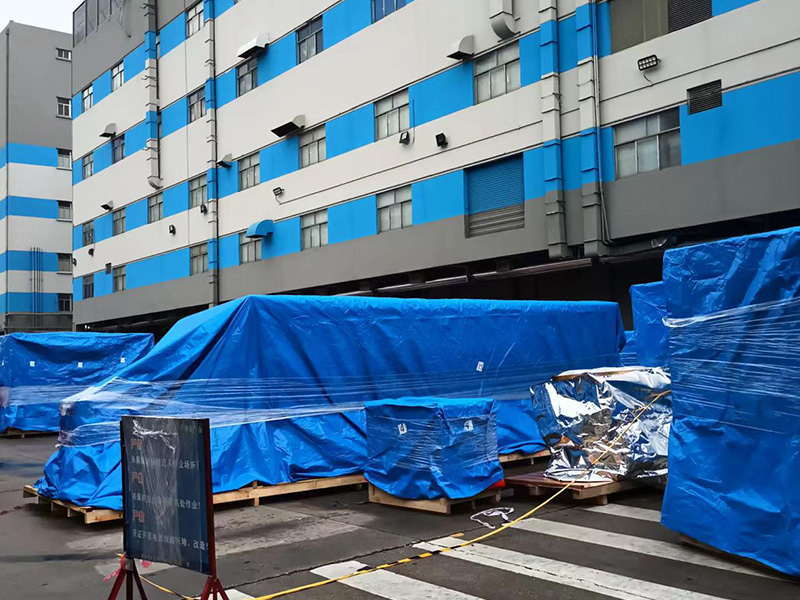 富士康真(zhen)空防雨搬遷木(mu)箱項目